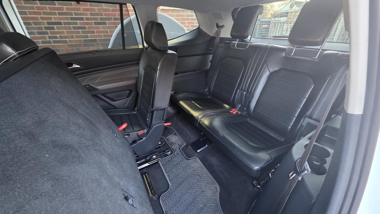2022 Volkswagen Atlas Premium R Line Photo