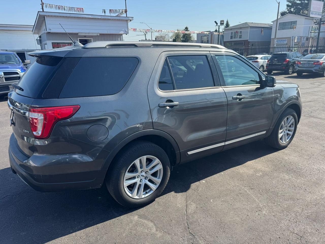 2019 Ford Explorer XLT Photo