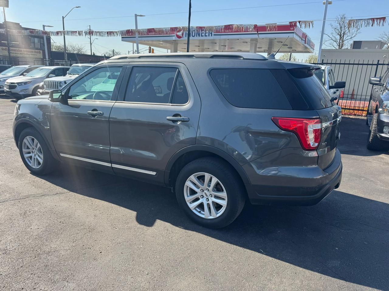 2019 Ford Explorer XLT Photo