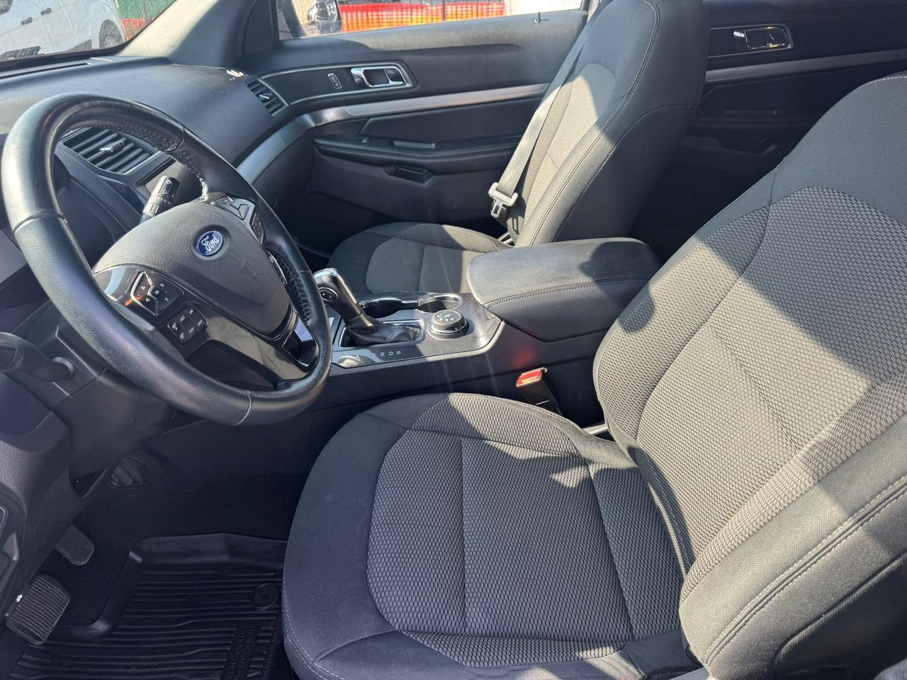 2019 Ford Explorer XLT Photo