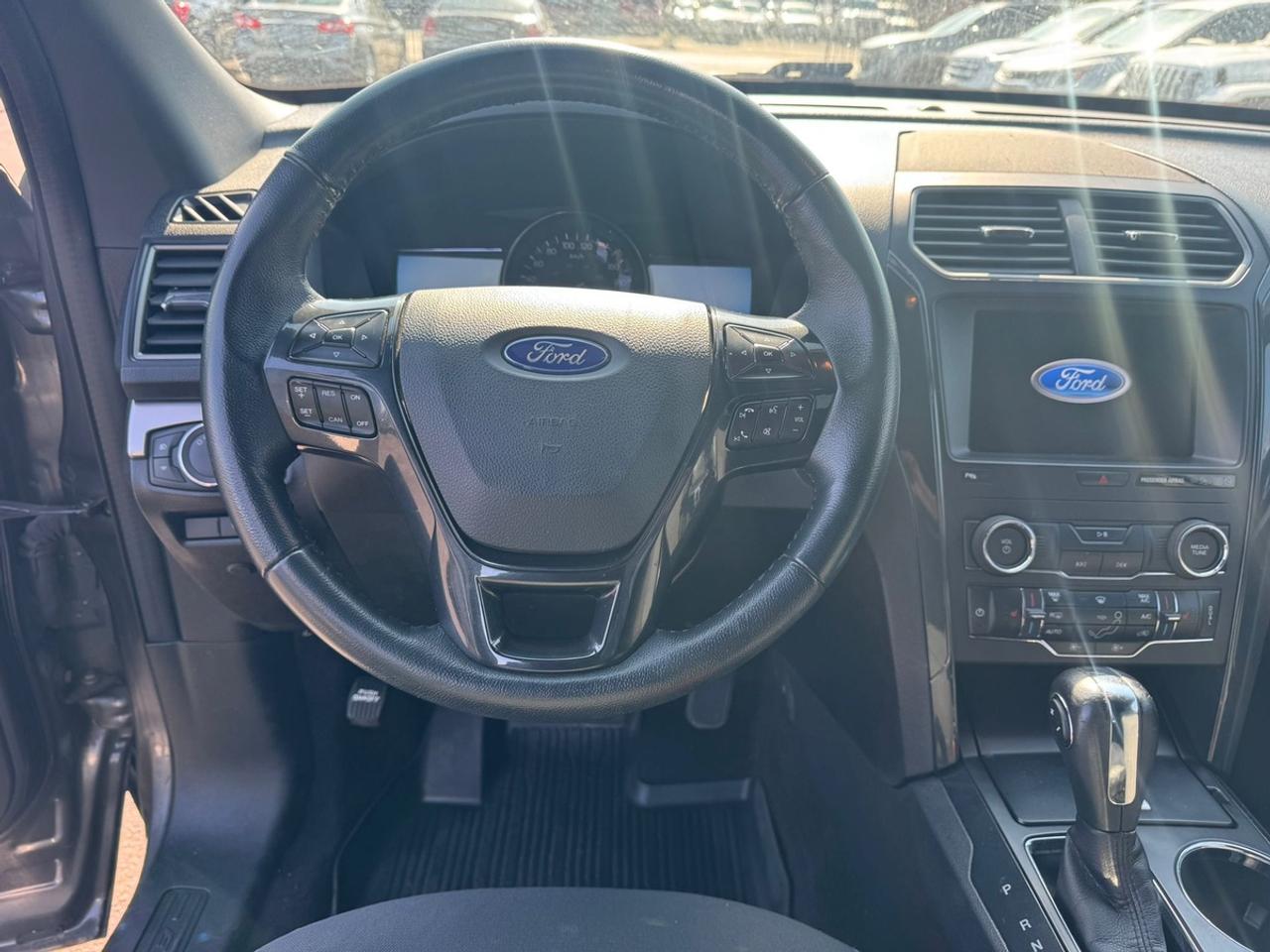 2019 Ford Explorer XLT Photo