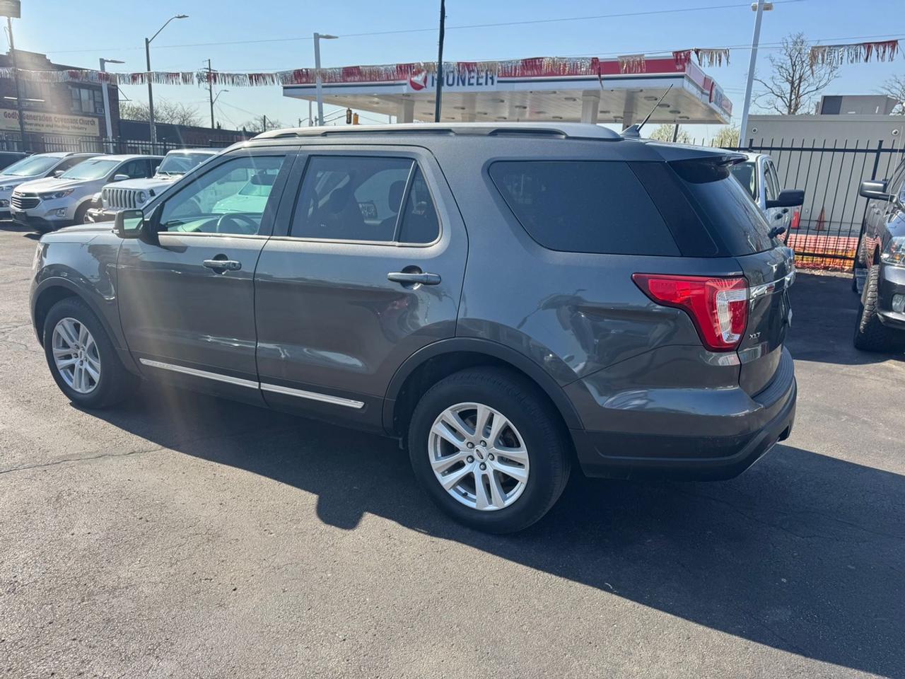 2019 Ford Explorer XLT Photo