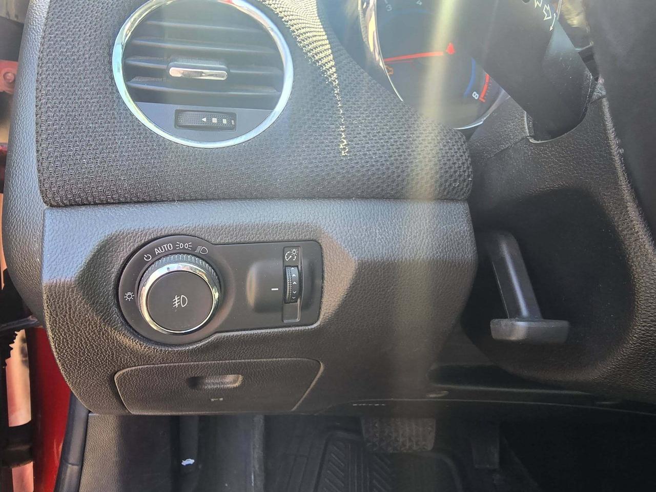 2014 Chevrolet Cruze 4dr Sdn 2lt Photo