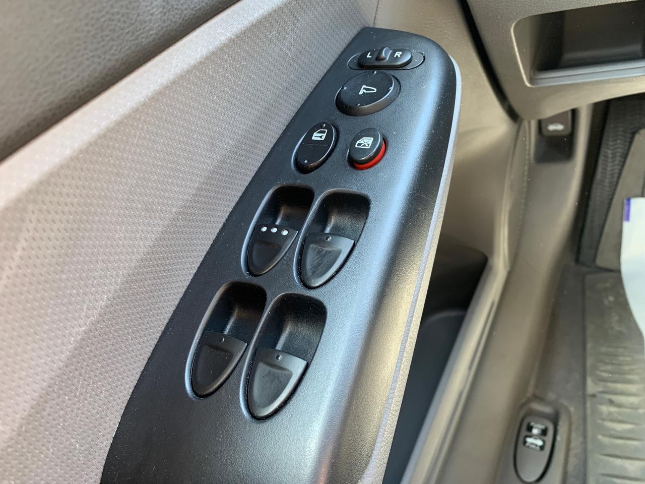 2009 Honda Civic 4dr Auto DX-G Photo