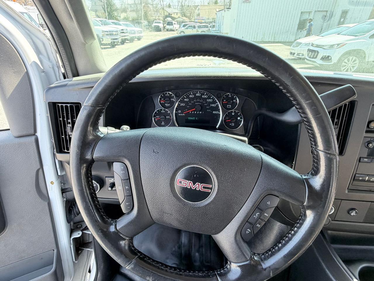 2020 GMC Savana RWD 3500 155" Photo