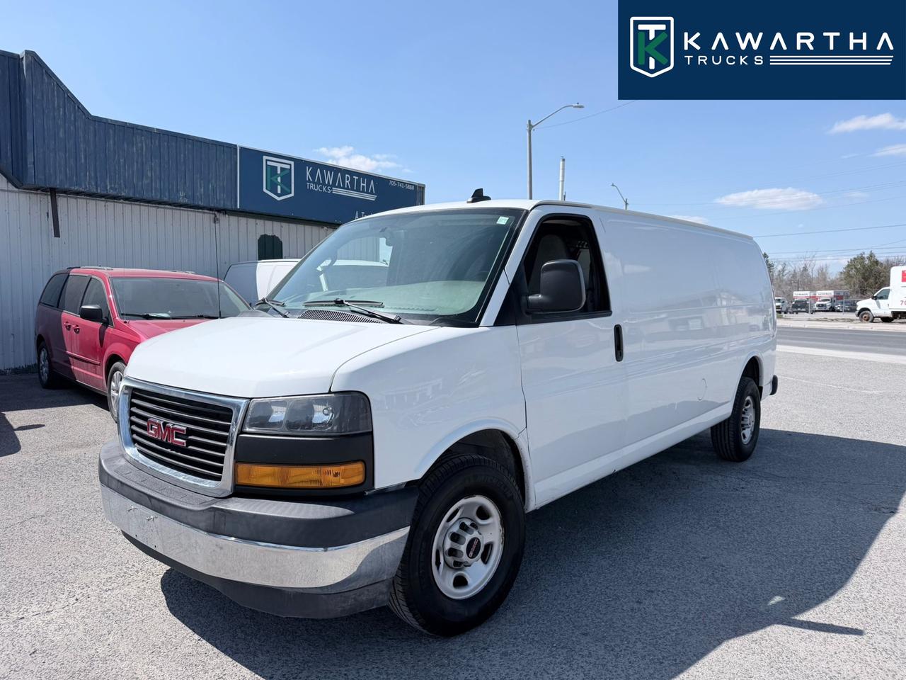 2020 GMC Savana RWD 3500 155" Photo