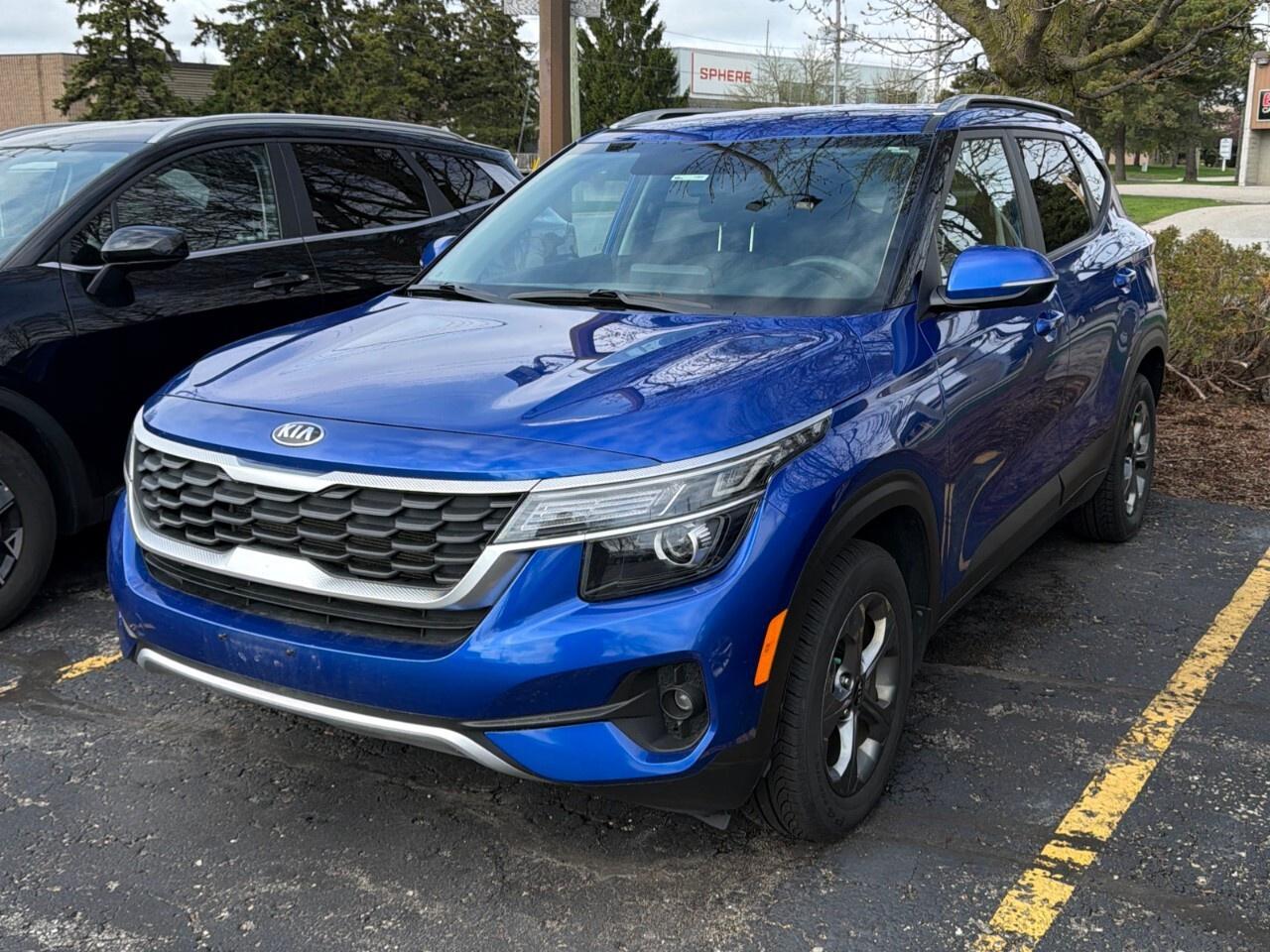 2021 Kia Seltos LX FWD Photo0