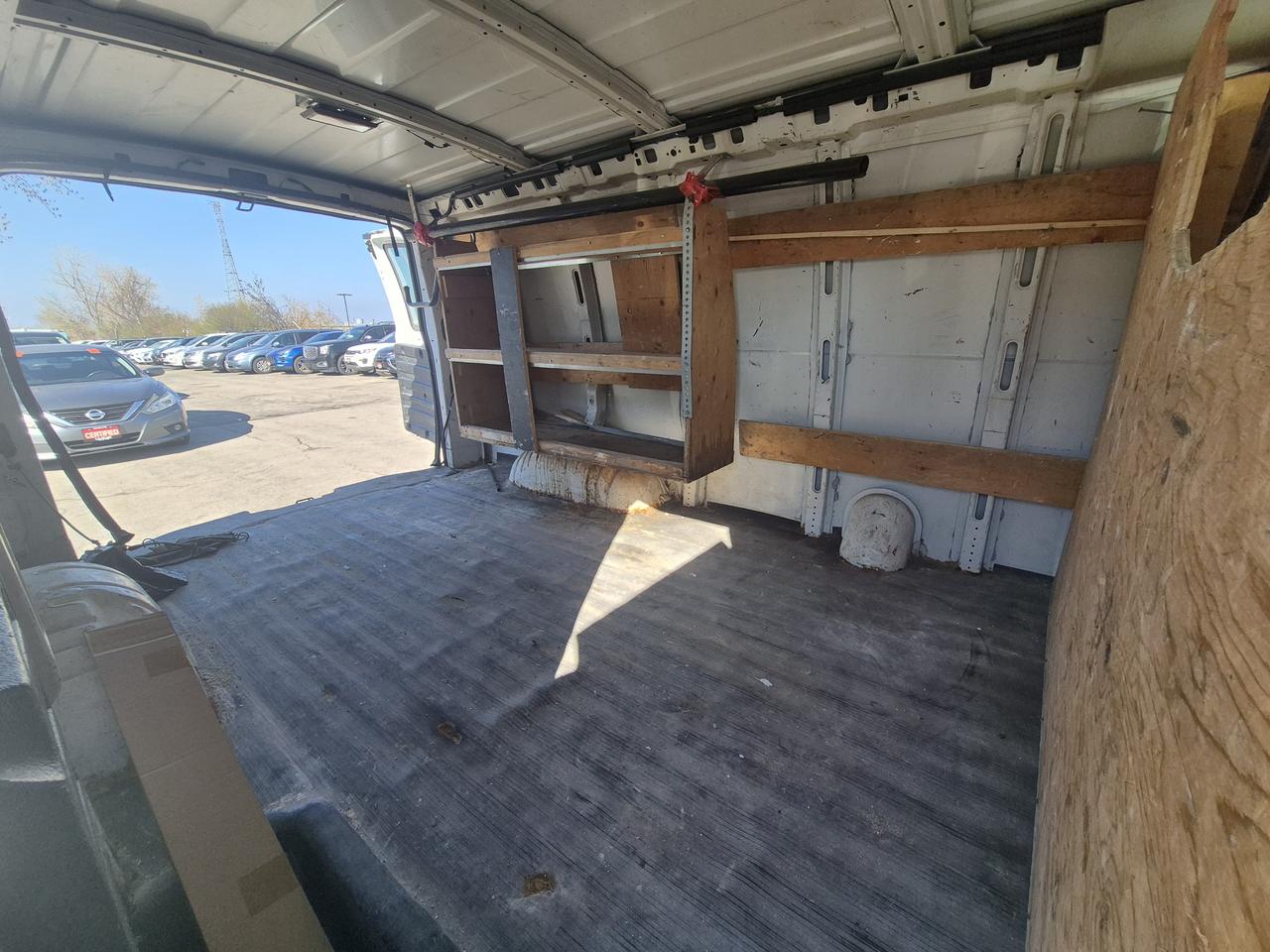 2013 GMC Savana G2500 Photo