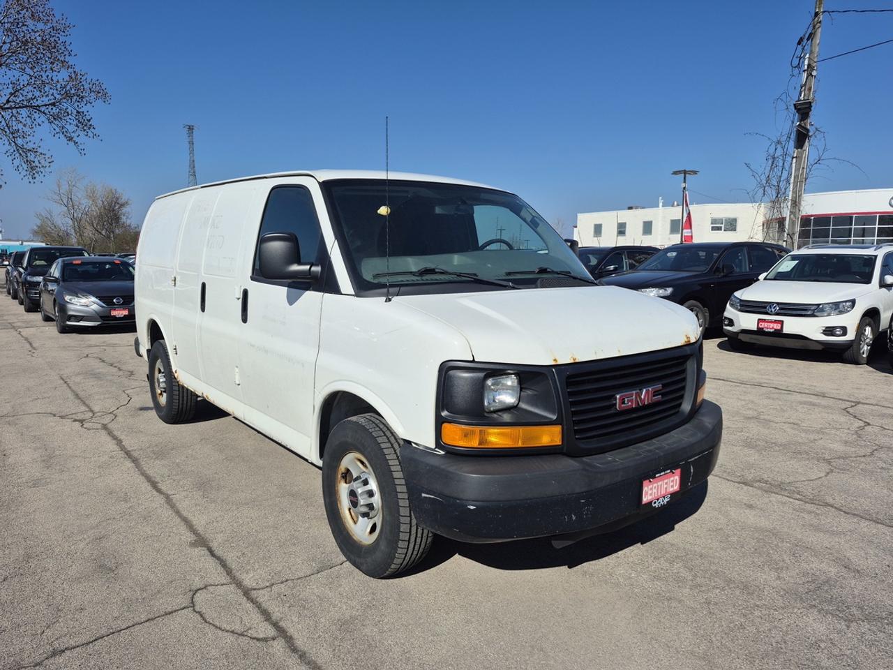 2013 GMC Savana G2500 Photo2