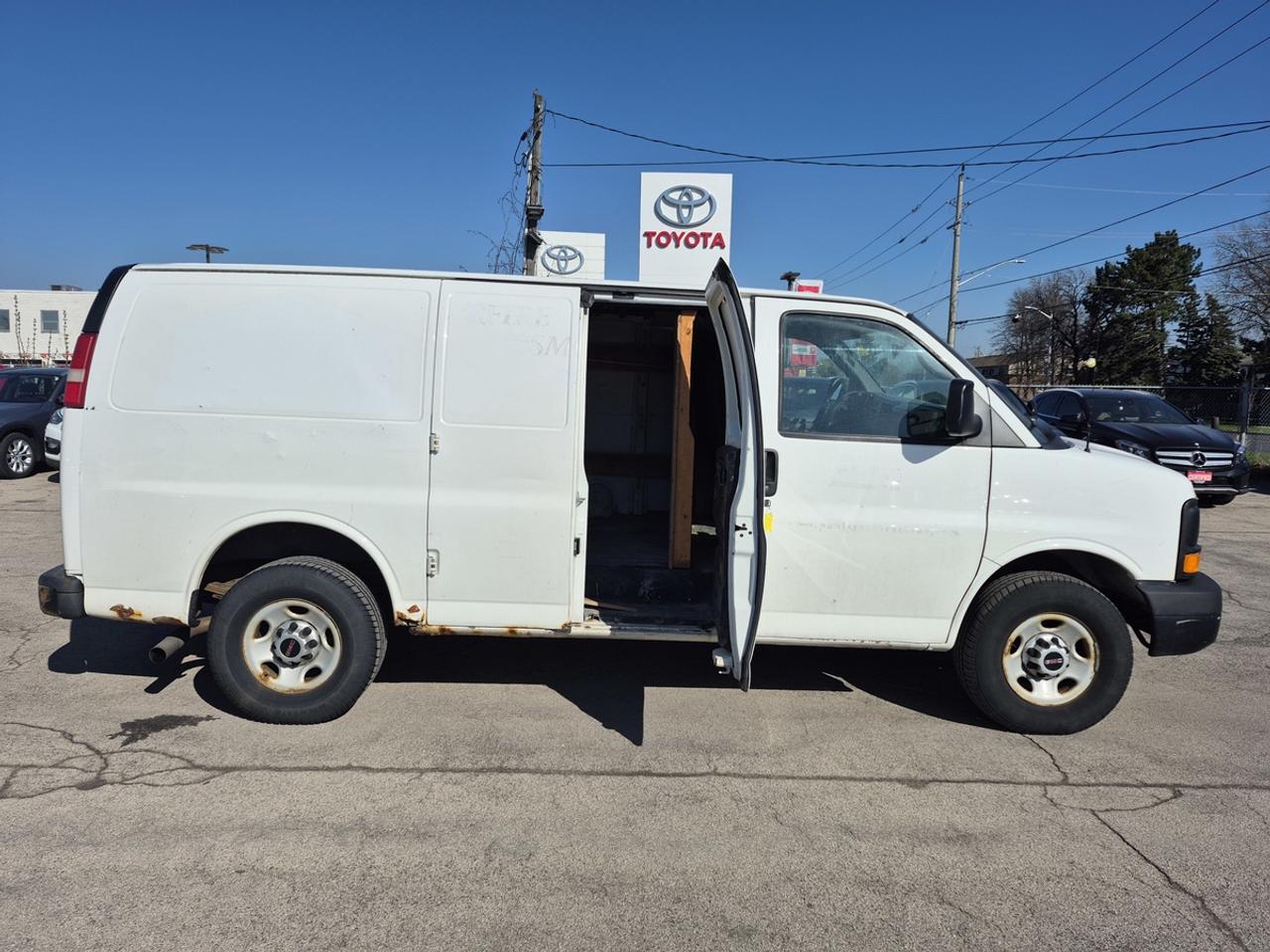 2013 GMC Savana G2500 Photo