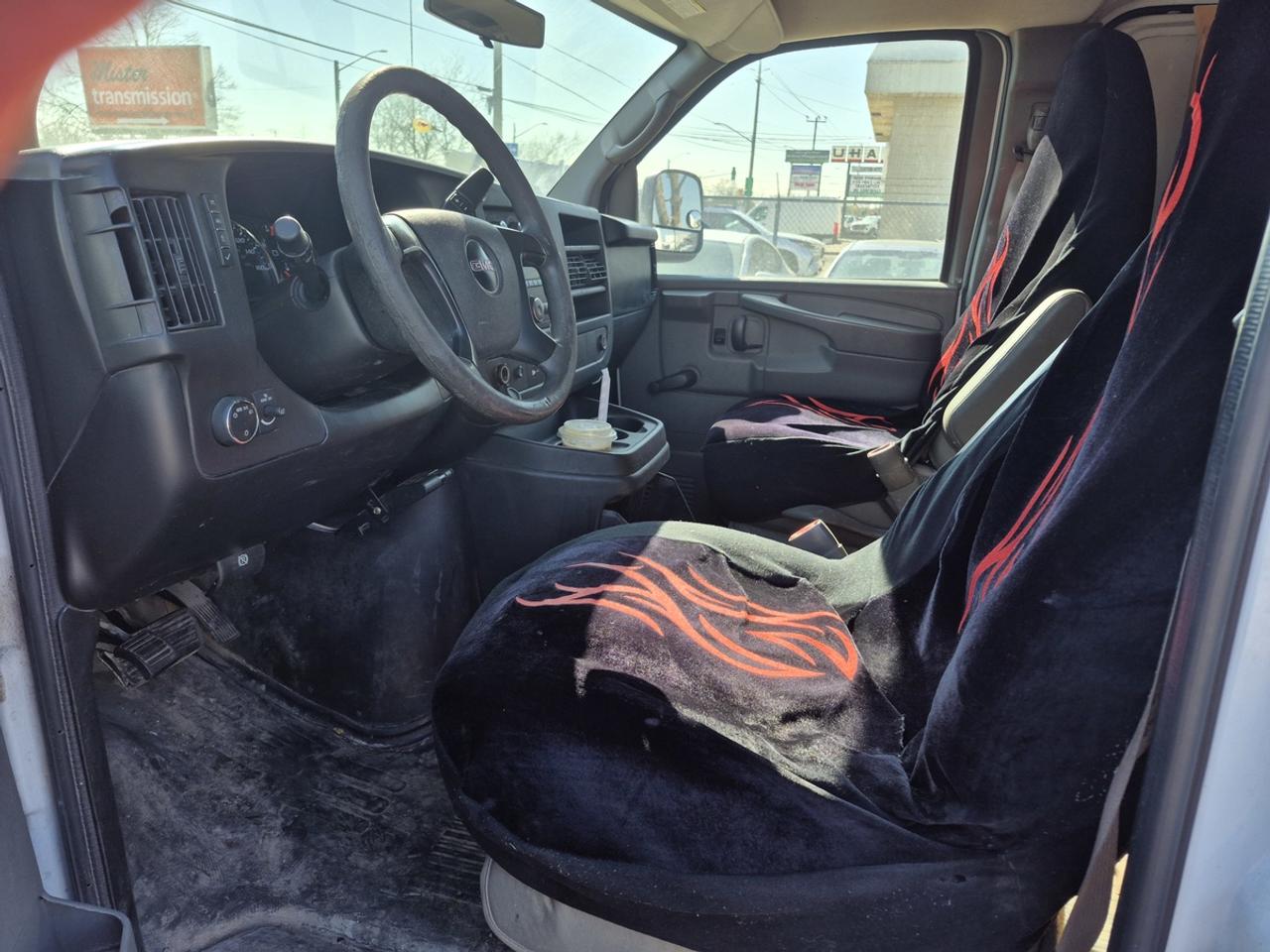 2013 GMC Savana G2500 Photo
