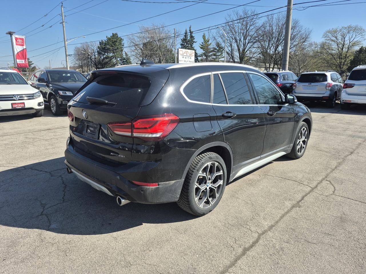 2020 BMW X1 xDrive28i Photo4