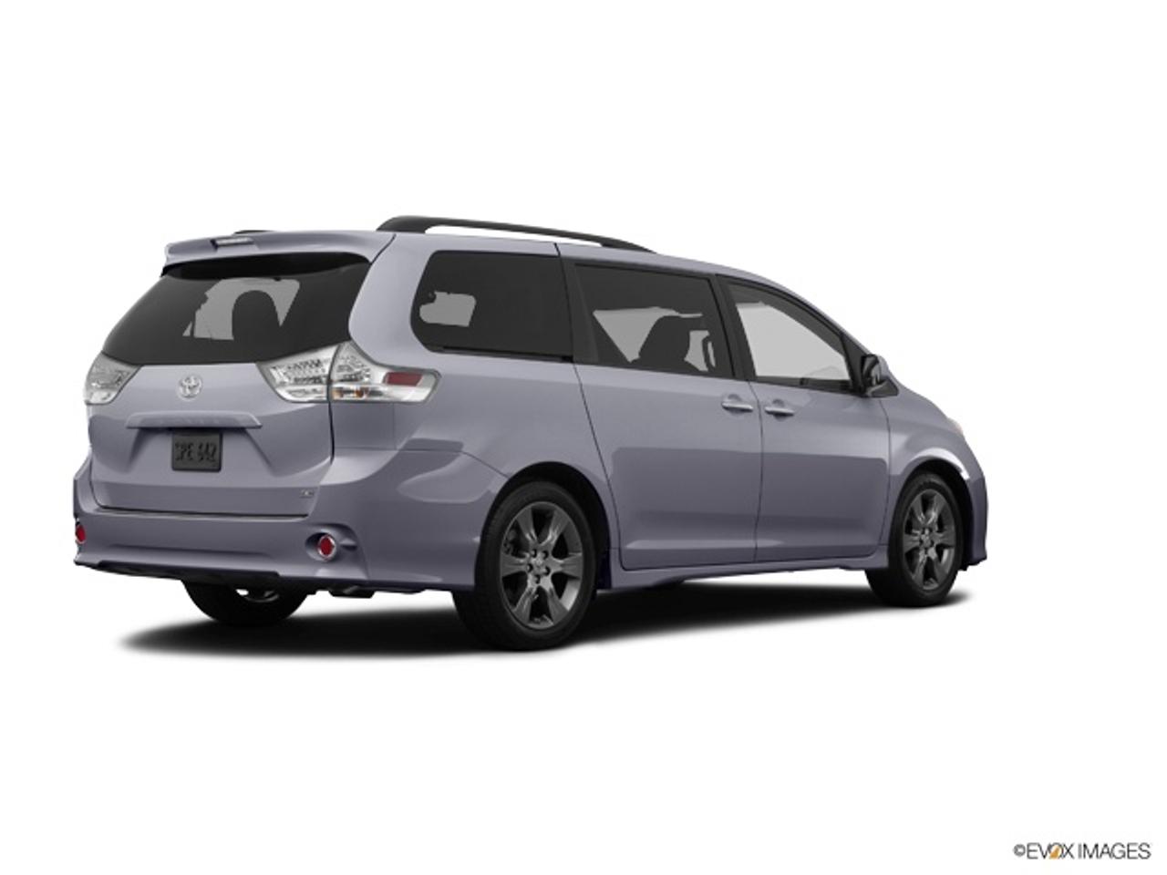 2016 Toyota Sienna SE 3.5L Photo