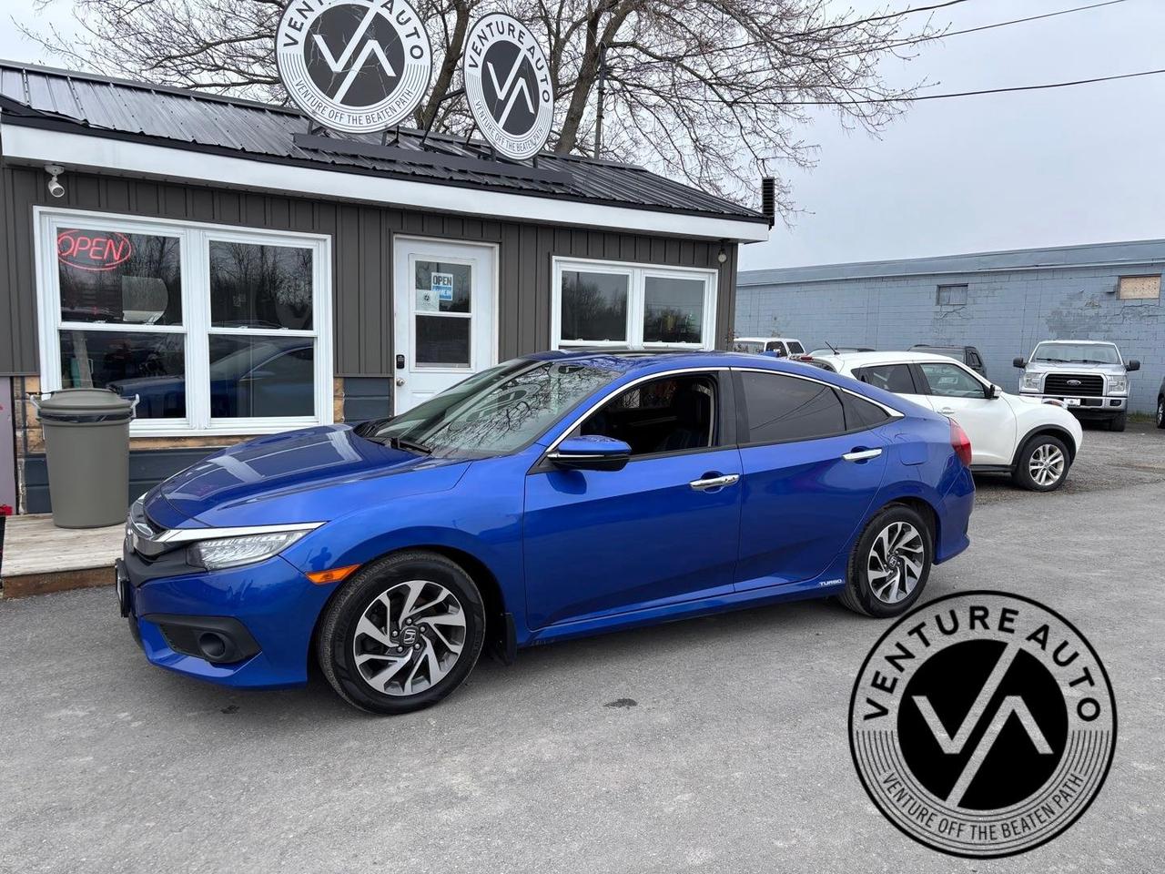 2018 Honda Civic Touring (CVT) 4dr Sedan Photo