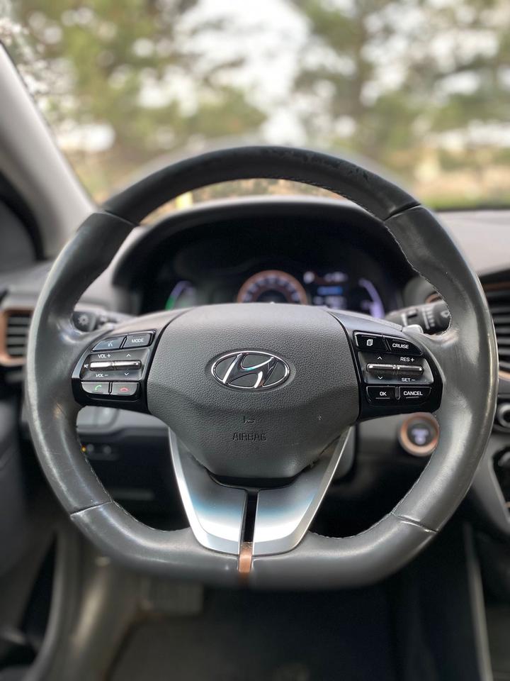 2019 Hyundai Ioniq Electric Preferred | NO ACCIDENT Photo