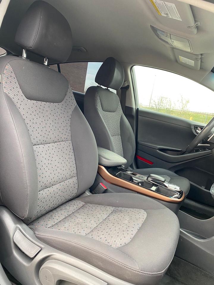 2019 Hyundai Ioniq Electric Preferred | NO ACCIDENT Photo
