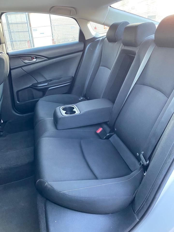 2019 Honda Civic EX | SUNROOF | NO ACCIDENT Photo