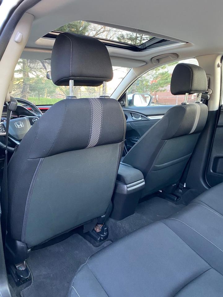 2019 Honda Civic EX | SUNROOF | NO ACCIDENT Photo