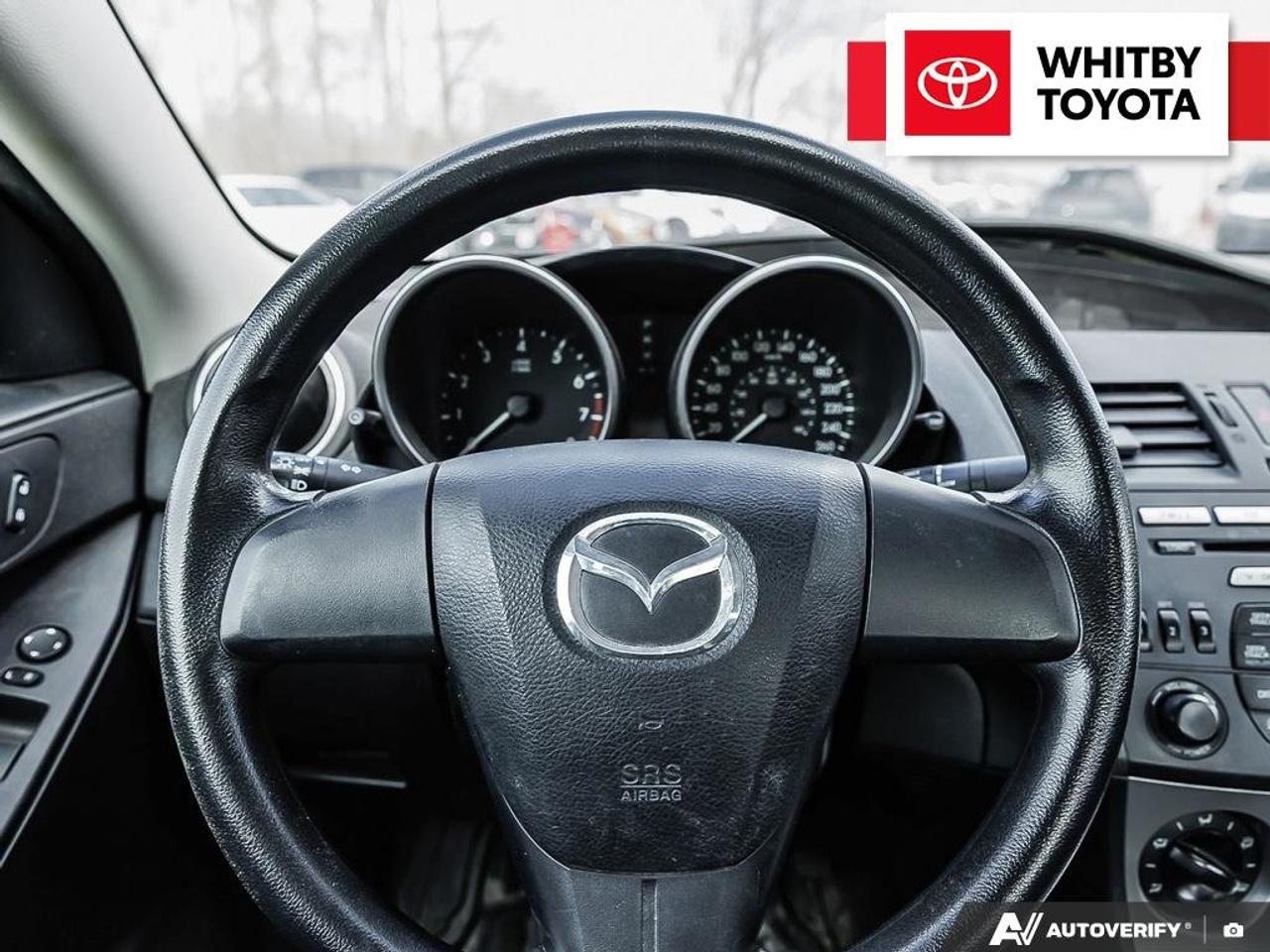 2011 Mazda MAZDA3 3i 2.0L Photo