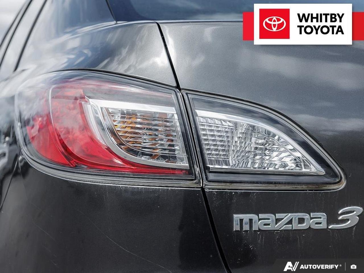 2011 Mazda MAZDA3 3i 2.0L Photo