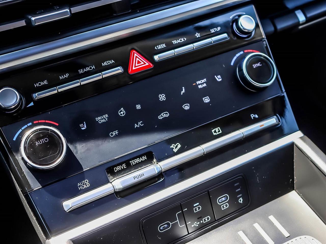 2025 Hyundai Santa Fe Hybrid PREFERRED Photo