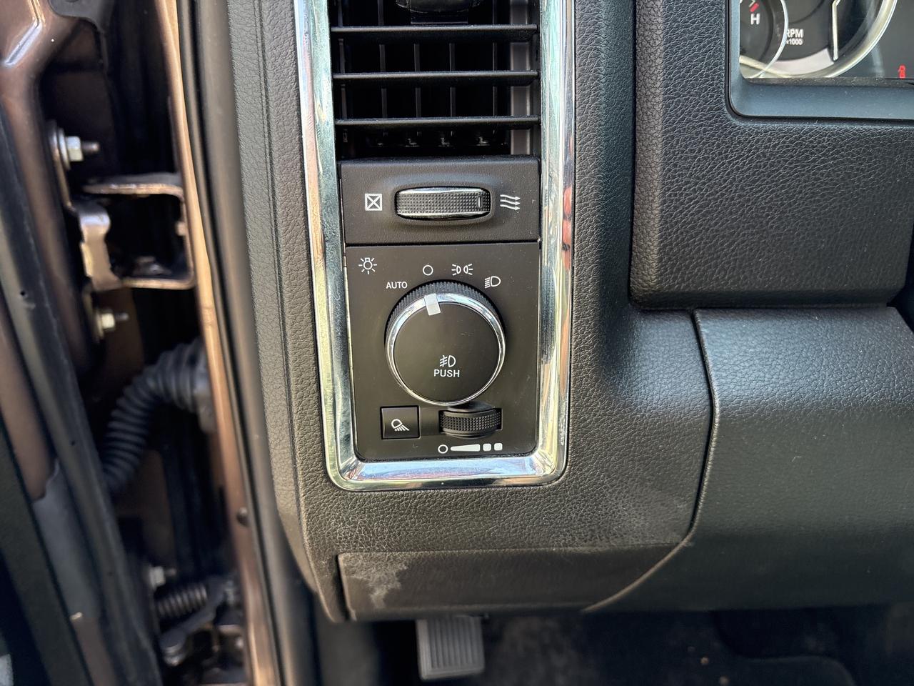 2018 RAM 1500 Laramie Photo