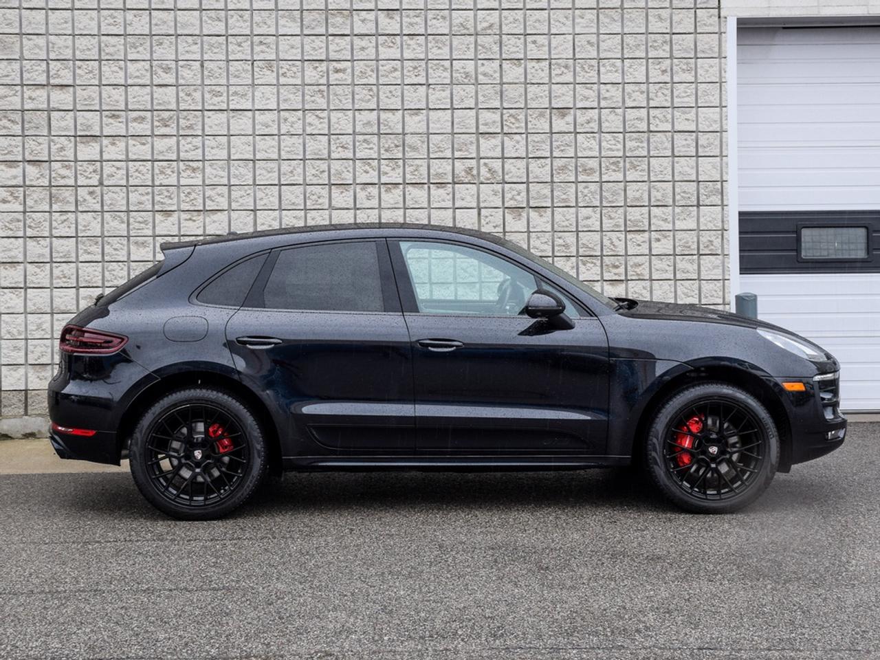 2017 Porsche Macan GTS 4dr All-Wheel Drive Photo