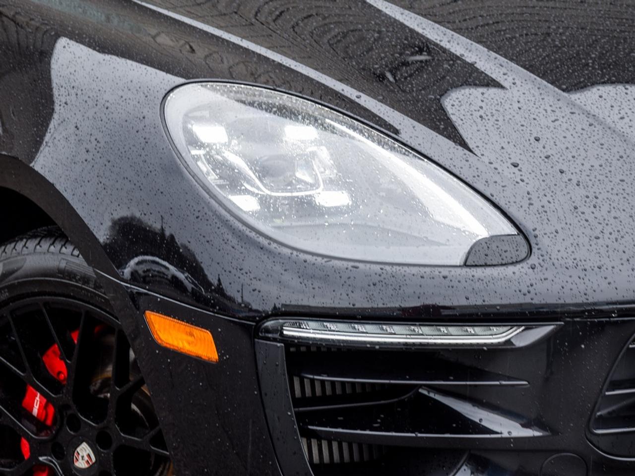 2017 Porsche Macan GTS 4dr All-Wheel Drive Photo