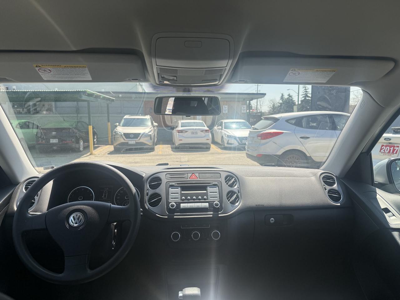 2010 Volkswagen Tiguan *** 3 YEAR WARRANTY INCLUDED *** Photo