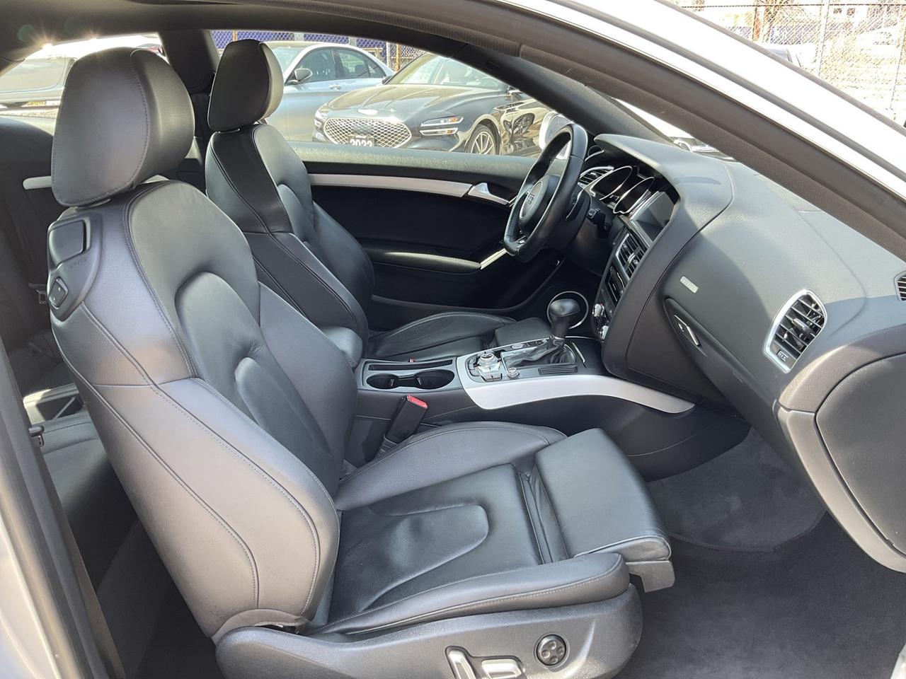 2016 Audi A5 2.0T Technik Quattro 8A - LEATHER! NAV! BACK-UP CA Photo