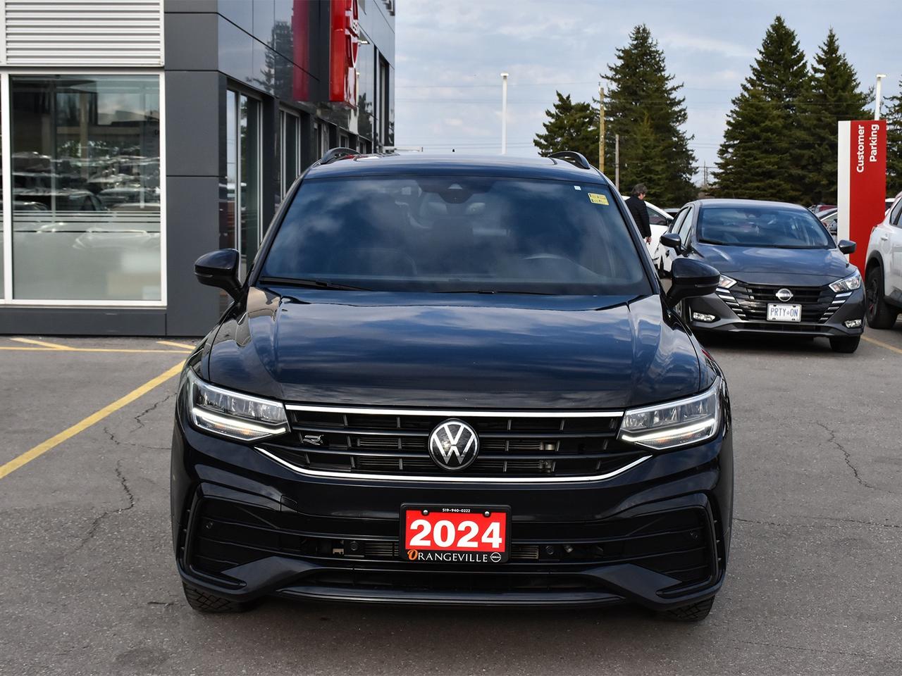 2024 Volkswagen Tiguan Comfortline R-Line Black Edition Photo