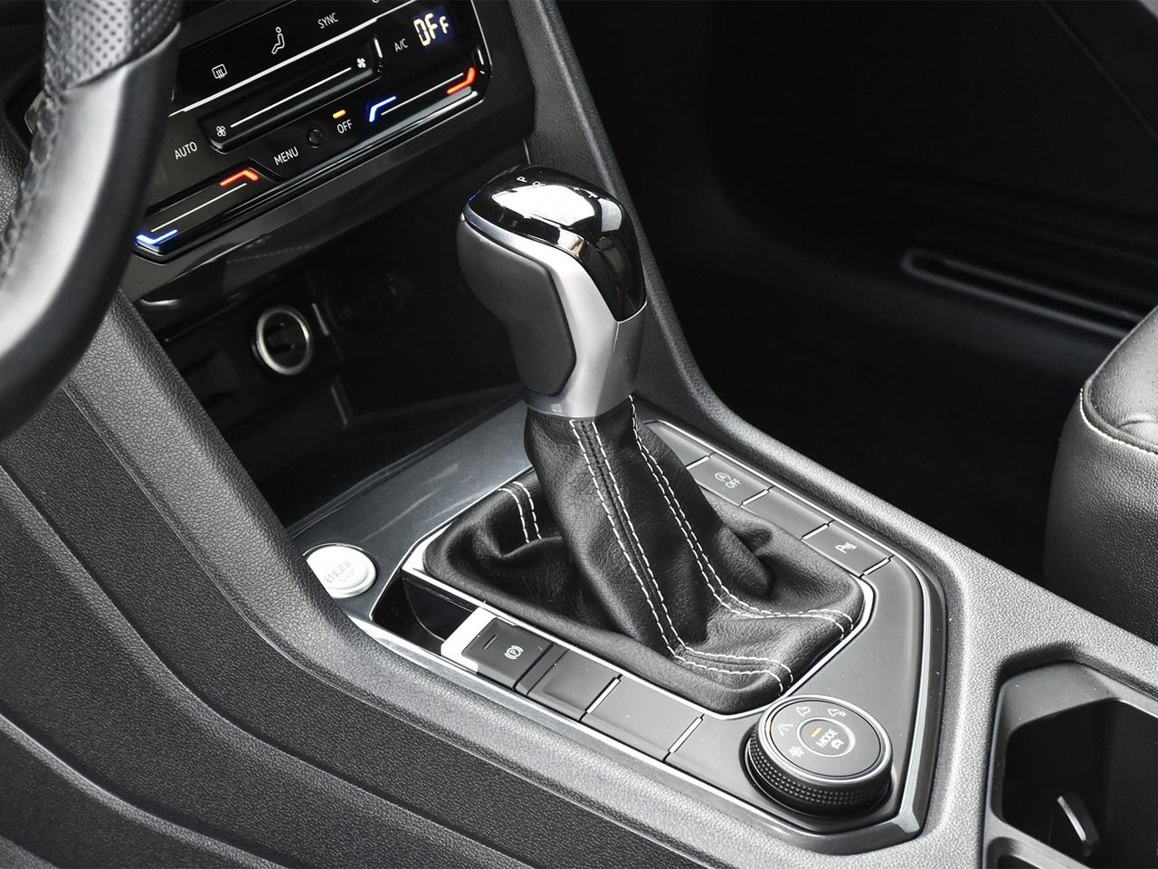 2024 Volkswagen Tiguan Comfortline R-Line Black Edition Photo