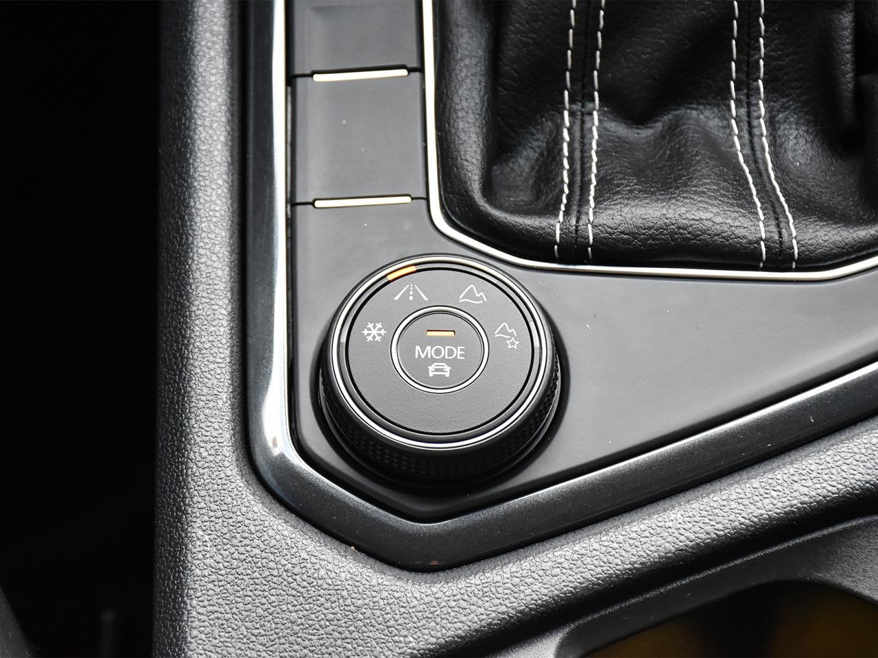 2024 Volkswagen Tiguan Comfortline R-Line Black Edition Photo
