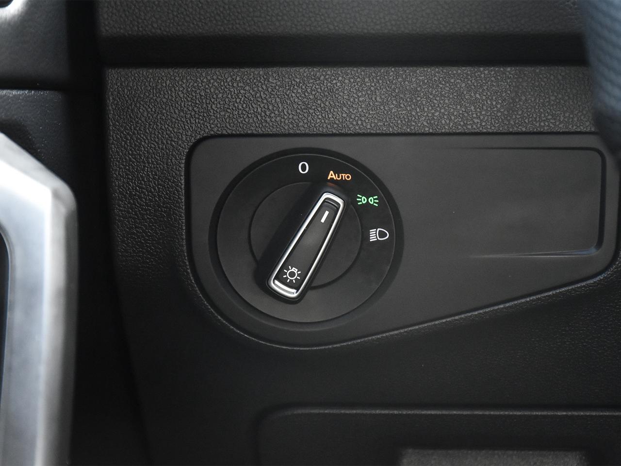 2024 Volkswagen Tiguan Comfortline R-Line Black Edition Photo