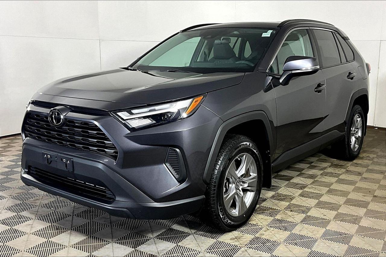 2024 Toyota RAV4 XLE AWD Photo0