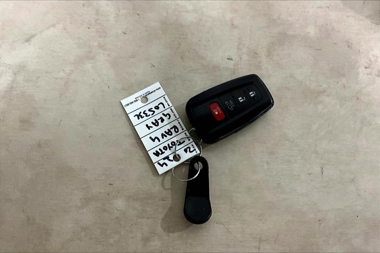 2024 Toyota RAV4 XLE AWD Photo