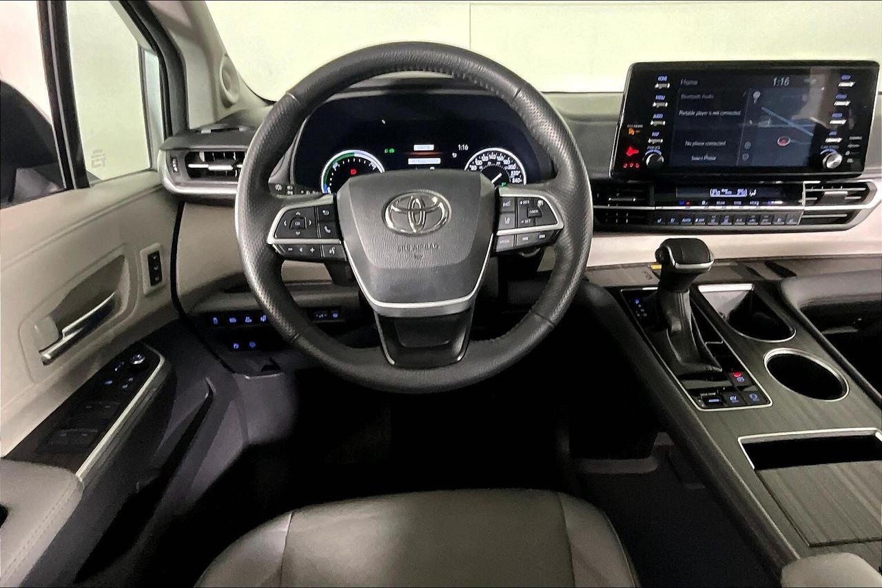 2024 Toyota Sienna LIMITED 7-Passenger AWD Photo