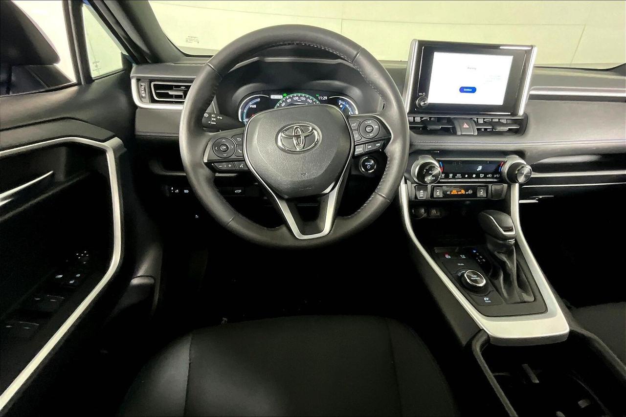 2024 Toyota RAV4 Hybrid SE AWD Photo