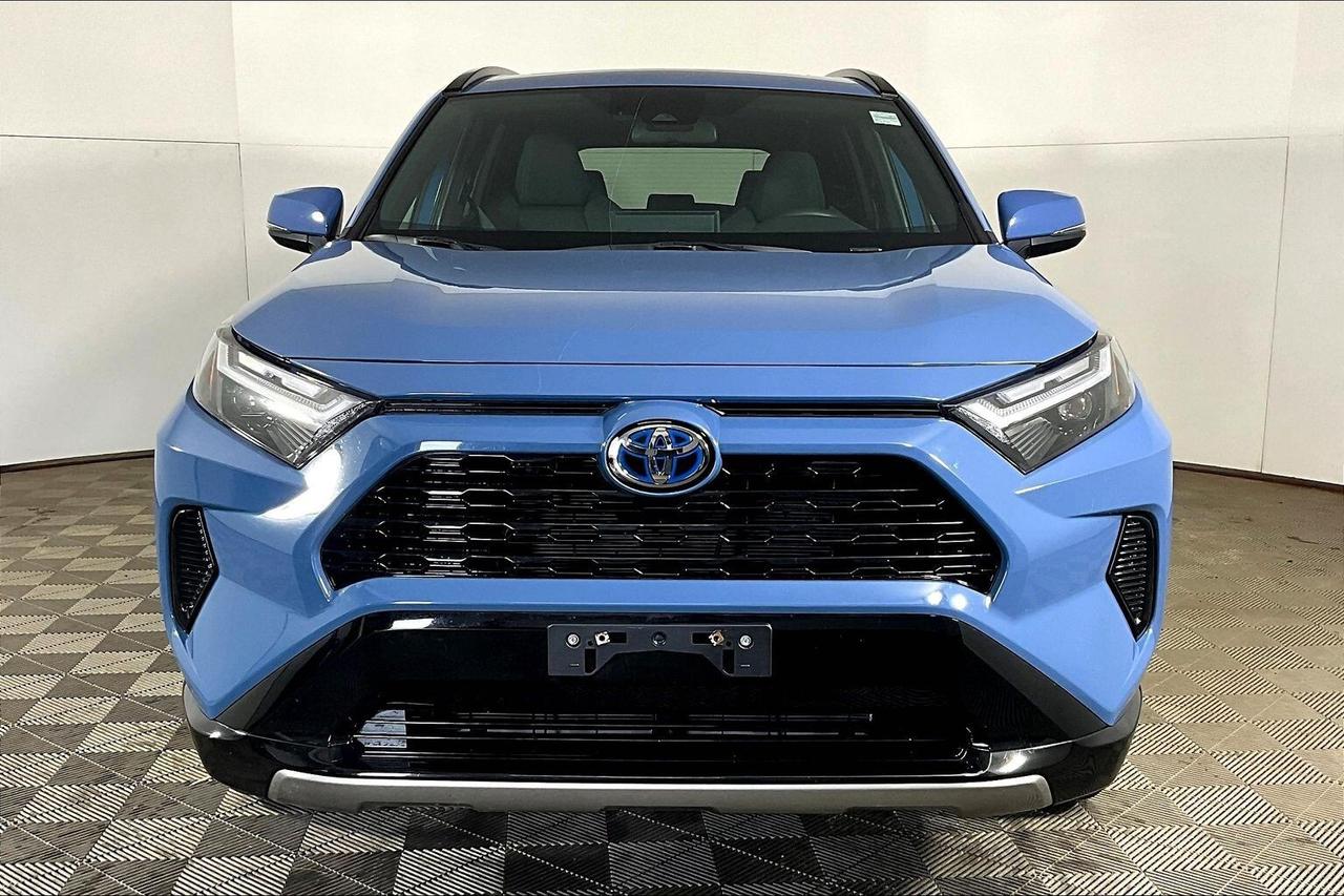 2024 Toyota RAV4 Hybrid SE AWD Photo