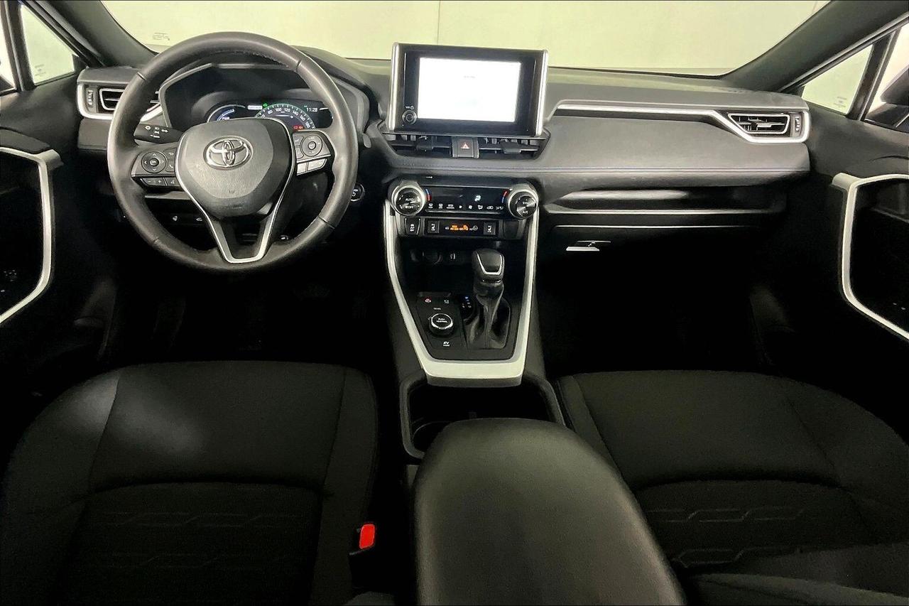 2024 Toyota RAV4 Hybrid SE AWD Photo