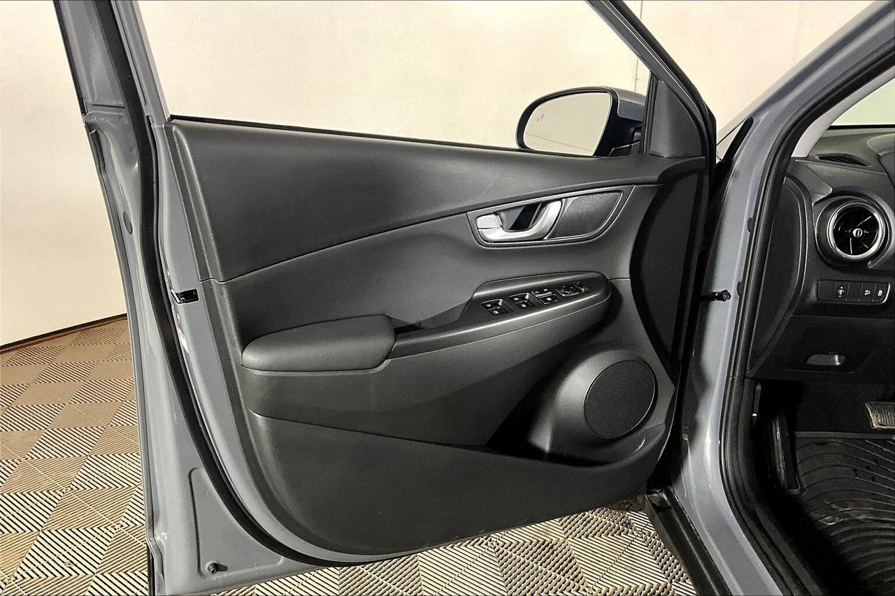 2022 Hyundai KONA 2.0L PREFERRED AWD W/SUN & LEATHER PACKA Photo
