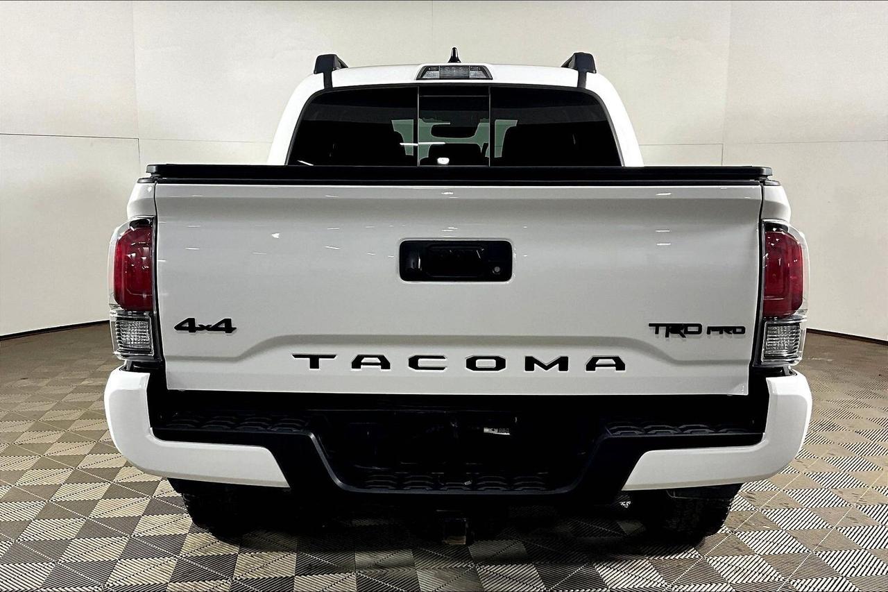 2023 Toyota Tacoma 4x4 Double Cab Auto SB Photo3