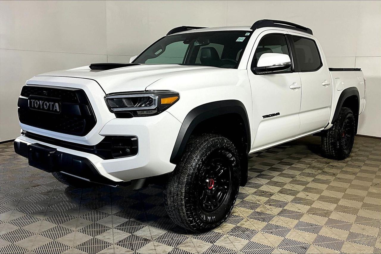 2023 Toyota Tacoma 4x4 Double Cab Auto SB Photo