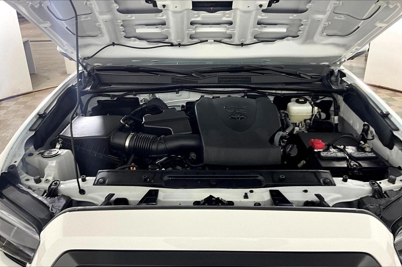 2023 Toyota Tacoma 4x4 Double Cab Auto SB Photo