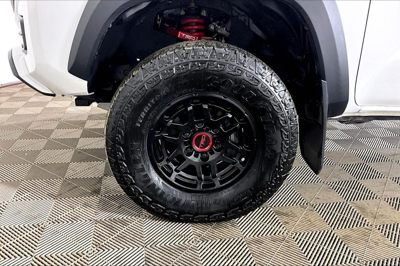 2023 Toyota Tacoma 4x4 Double Cab Auto SB Photo