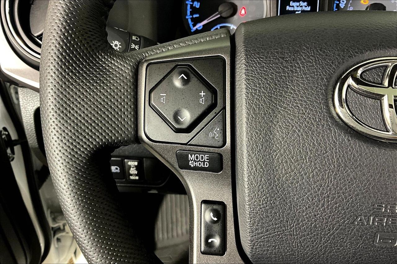 2023 Toyota Tacoma 4x4 Double Cab Auto SB Photo