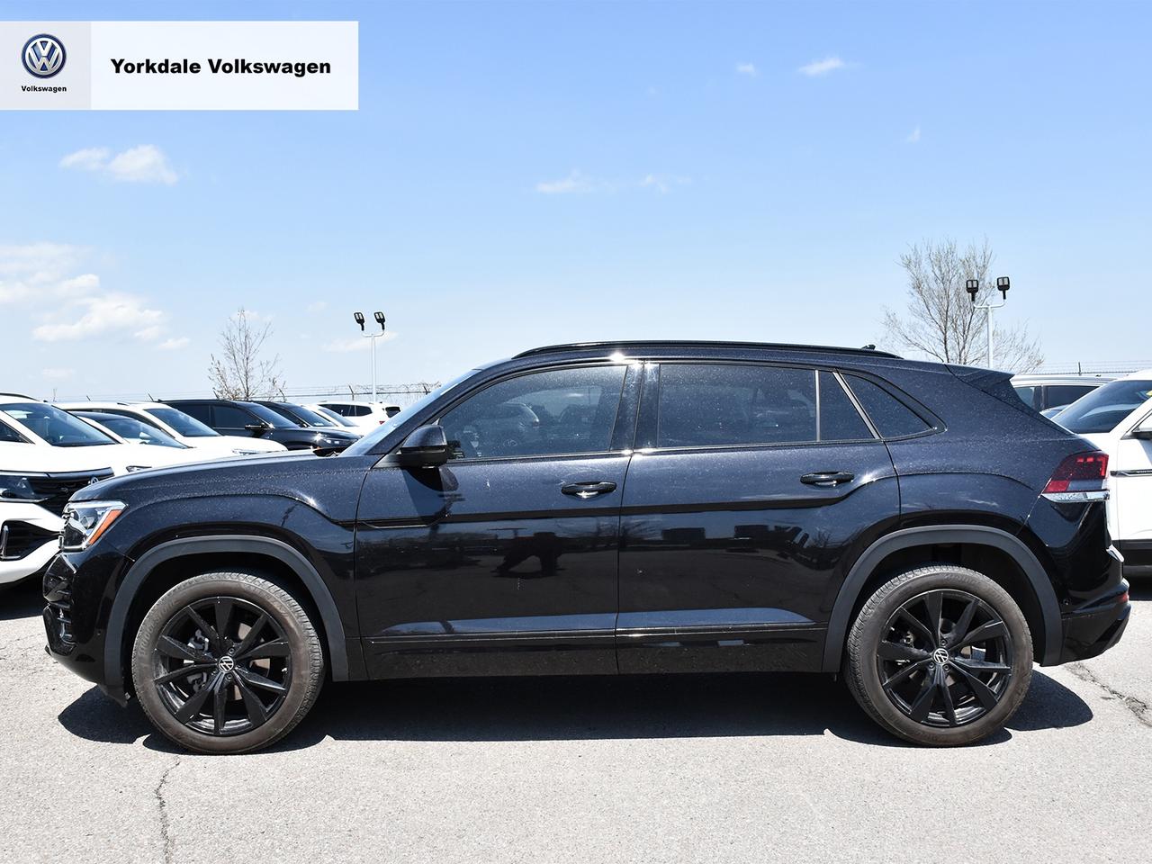 2024 Volkswagen Atlas Cross Sport  Photo