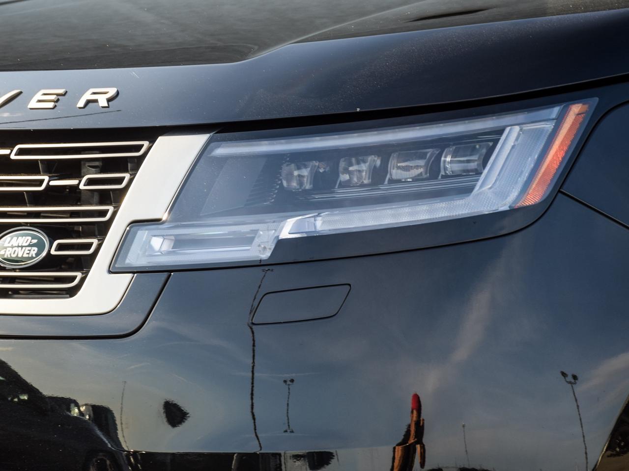 2025 Land Rover Range Rover P550e SE SWB Photo