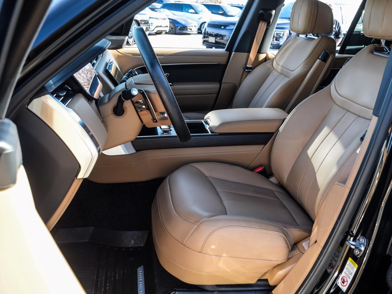 2025 Land Rover Range Rover P550e SE SWB Photo