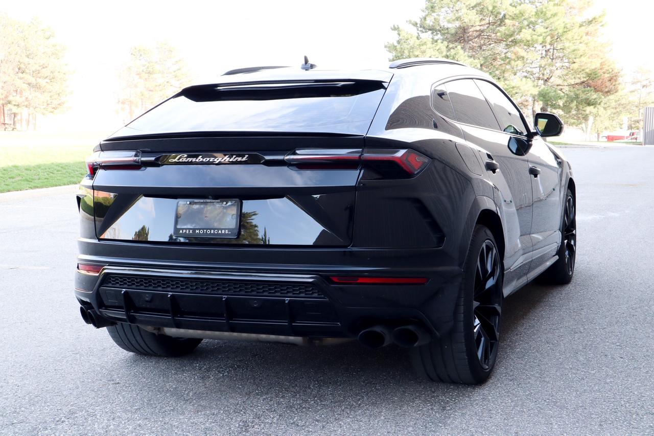 2019 Lamborghini Urus  Photo